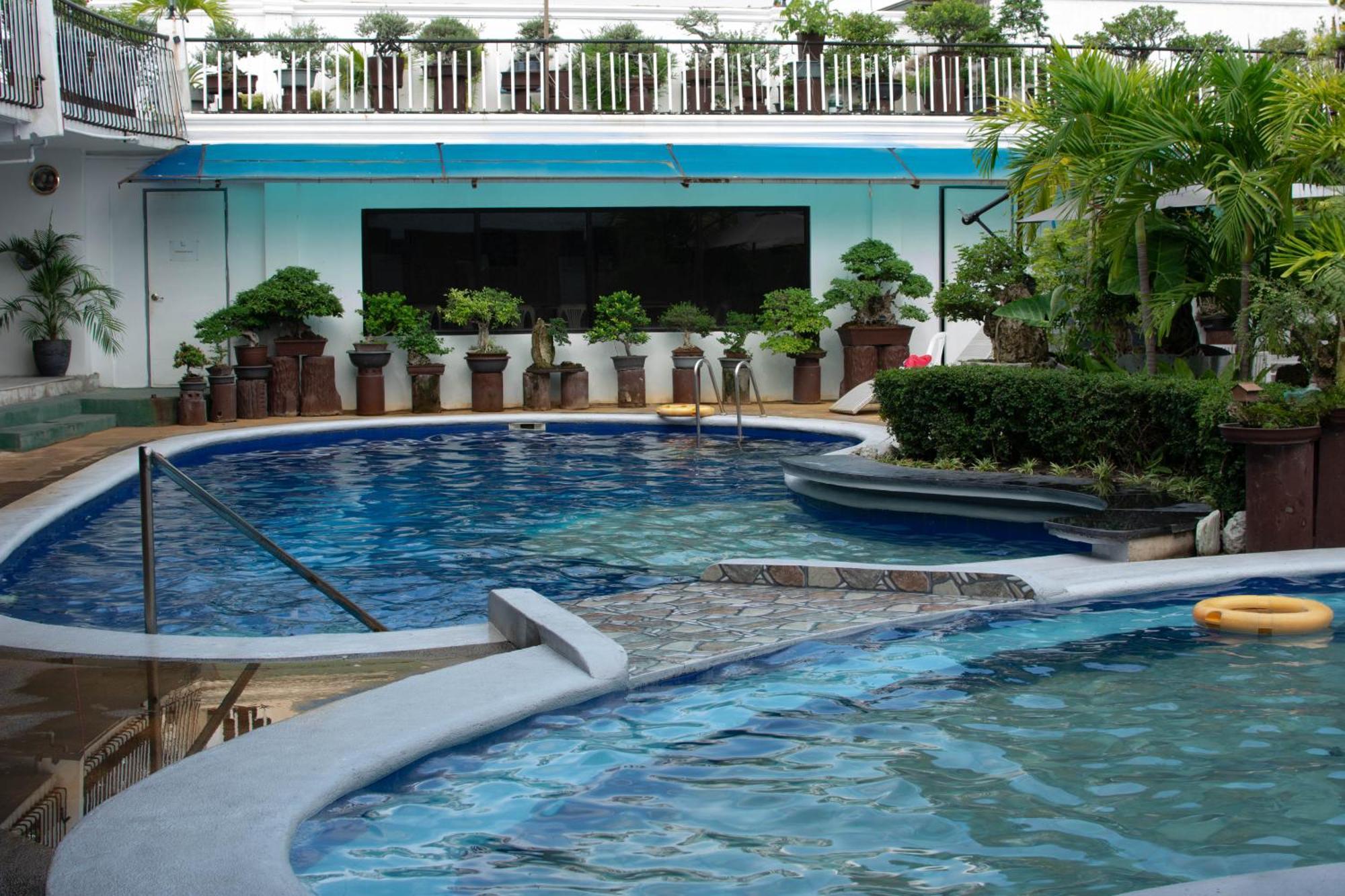 Vincent Resort Hotel อังเฮเลส ภายนอก รูปภาพ